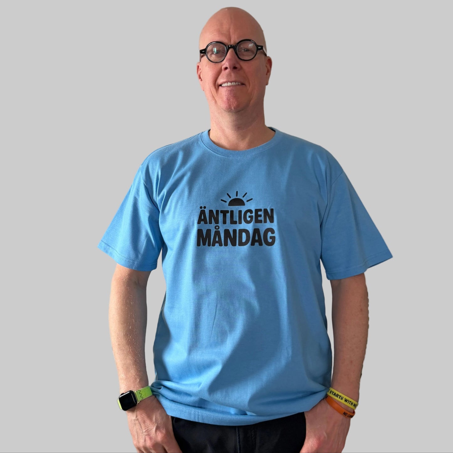 Äntligen Måndag Positiv T-shirt